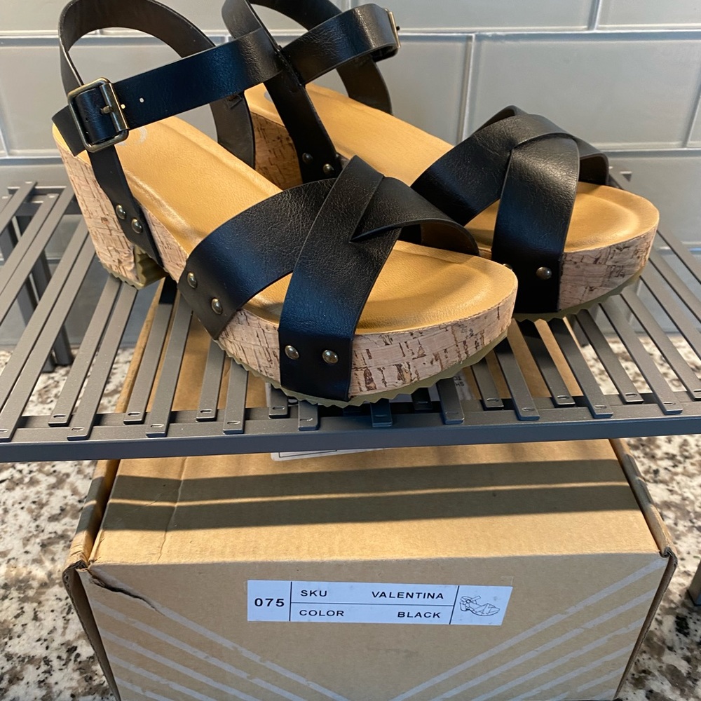 Journey Collection Valentina Black Cork-Heel Sandal